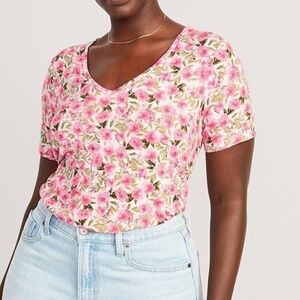 Old Navy Luxe V-Neck Floral Women T-Shirt